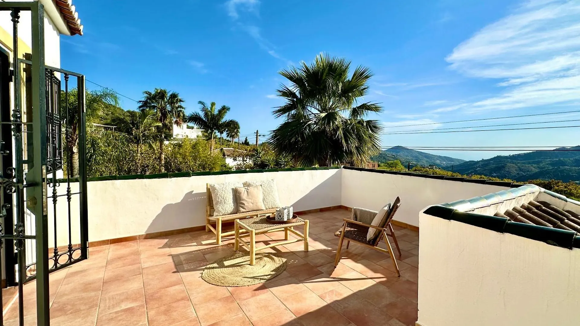 Bed & Breakfast Casa Del Palta Canillas de Albaida Spain